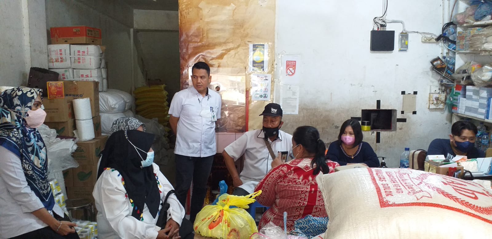 Kawal Kebijakan Satu Harga Minyak Goreng di Kota Dumai, Dinas Perdagangan Sidak Distributor dan Pengecer