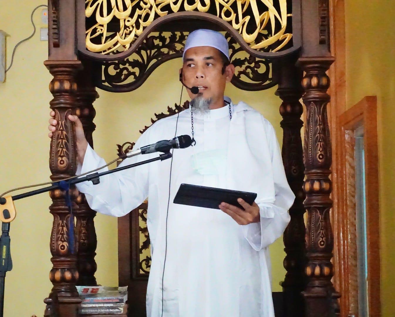 Isi Khutbah Jumat Di Masjid Darul Amal, Inilah Point-Point Penting Yang Disampaikan Wali Kota