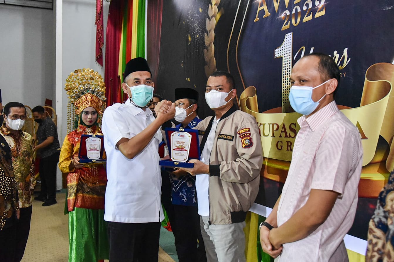 Hadiri Malam Penganugrahan Kupas Media Award, Wali Kota Dumai: Jadilah Media Terdepan, Aktual, Cepat, dan Terpercaya