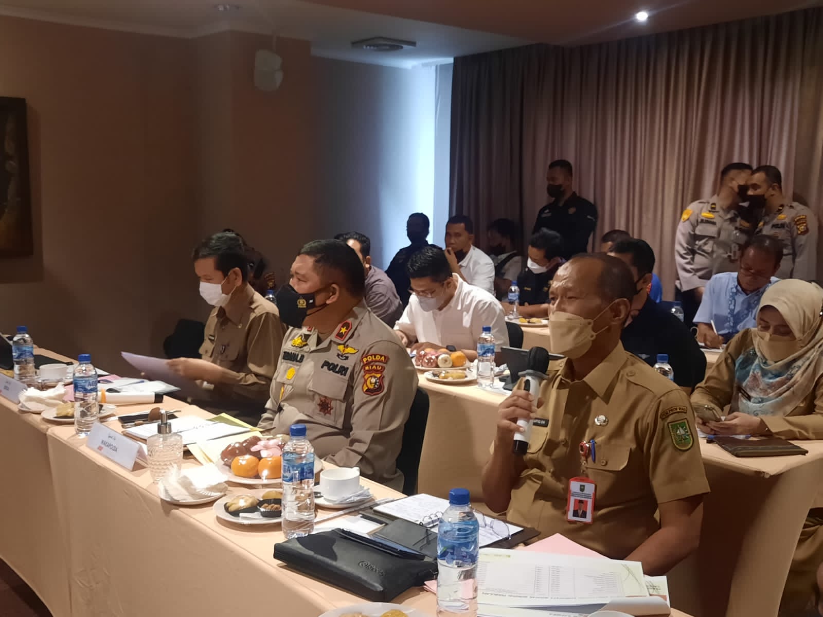 Sekdako Hadiri Rakor Guna Mencari Solusi Kelangkaan Minyak Goreng di Dumai