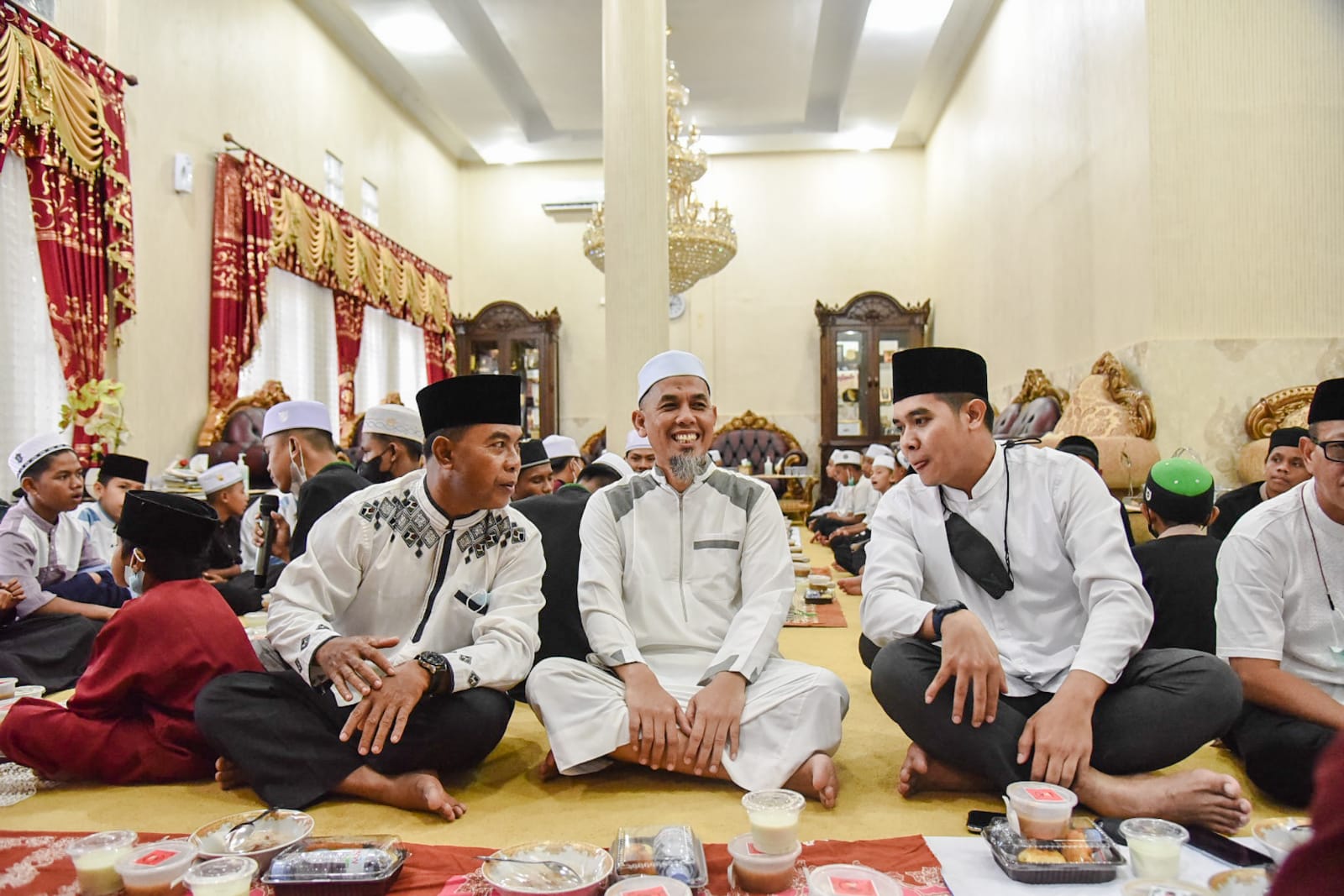 Wali Kota Buka Puasa Bersama Dengan 500 Anak Yatim Piatu se - Kota Dumai