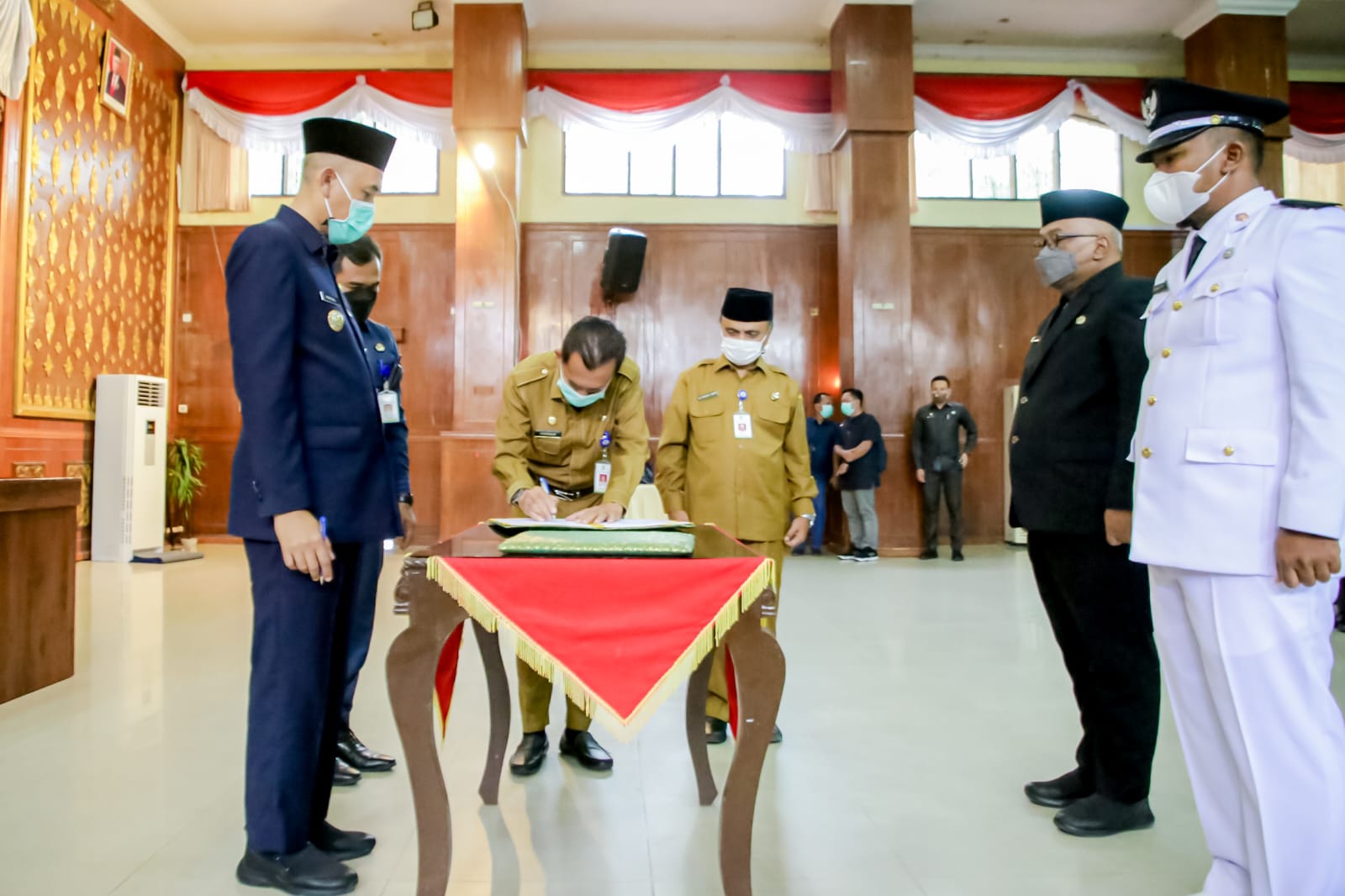 Lantik Para Pejabat, Wali Kota Dumai Pinta Semuanya Bisa Bekerja Sebaik Mungkin