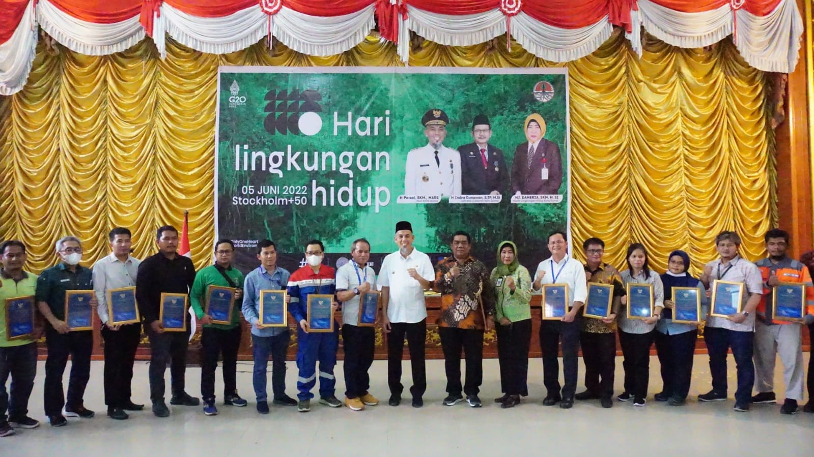 Peringati Hari Lingkungan Hidup Sedunia, Wali Kota Berikan Penghargaan Kepada Perusahaan Yang Peduli Dengan Alam