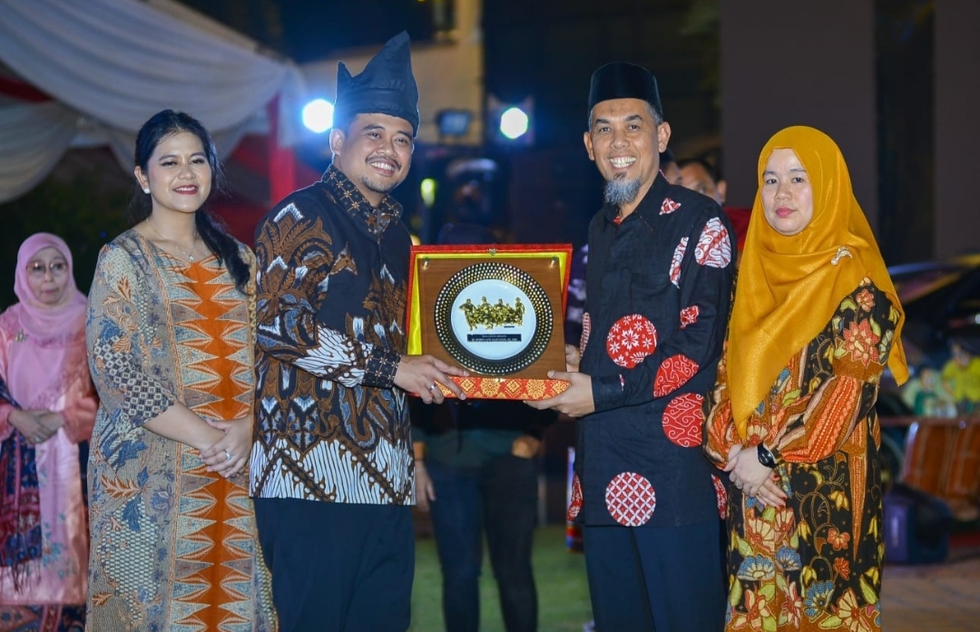 Wali Kota Dumai H. Paisal, SKM, MARS beserta rombongan Pemerintah Kota Dumai mengikuti berbagai rangkaian kegiatan Rapat Kerja (Raker) Komisariat Wilayah (Komwil) I Asosiasi Pemerintah Kota Seluruh Indonesia (Apeksi) Tahun 2022