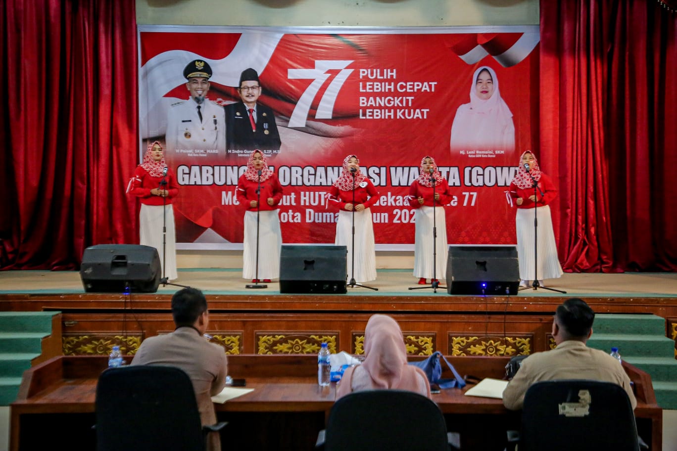 Dalam rangka menyemarakkan HUT RI ke-77 Tahun 2022, Gabungan Organisasi Wanita (GOW) Kota Dumai menggelar berbagai kegiatan yang dipusatkan di Halaman dan Gedung Sri Bunga Tanjung