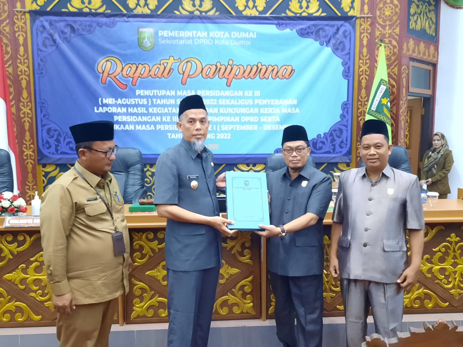 Hadiri Rapat Paripurna Penutupan Masa Persidangan ke III, Wali Kota Dumai Terima Laporan Hasil Kegiatan Reses dan Kunjungan Kerja Komisi-Komisi