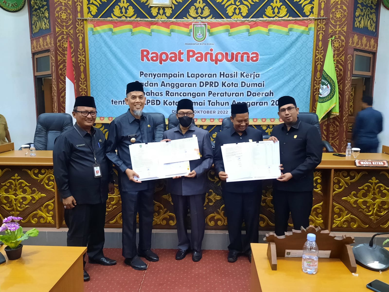 Penyampaian Laporan Pembahasan Raperda APBD 2023, Wali Kota Dumai Apresiasi Banggar DPRD 