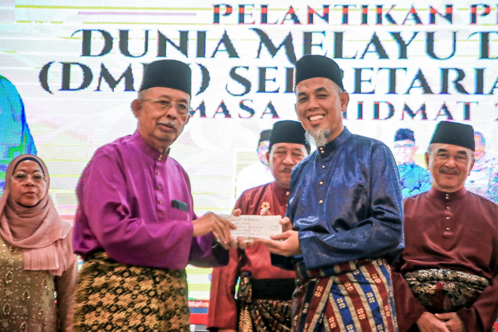 Hadiri Pelantikan Dunia Melayu Dunia Islam, Wali Kota: Mari Kita Bersinergi Bangun Dumai
