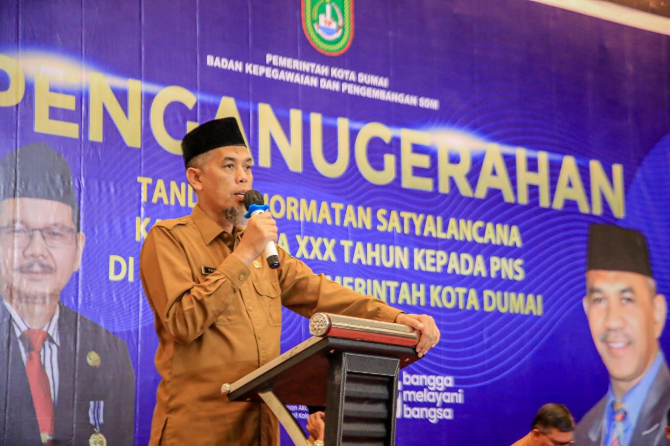 68 PNS Dumai Terima Satyalancana Karya Satya, Wali Kota: Jadikan Pekerjaan Itu Ibadah