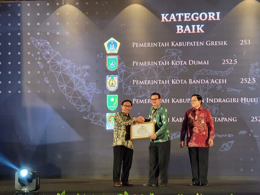 Pemerintah Kota Dumai Terima Penghargaan Meritokrasi Dari Komisi Aparatur Sipil Negara Dengan Kategori Baik