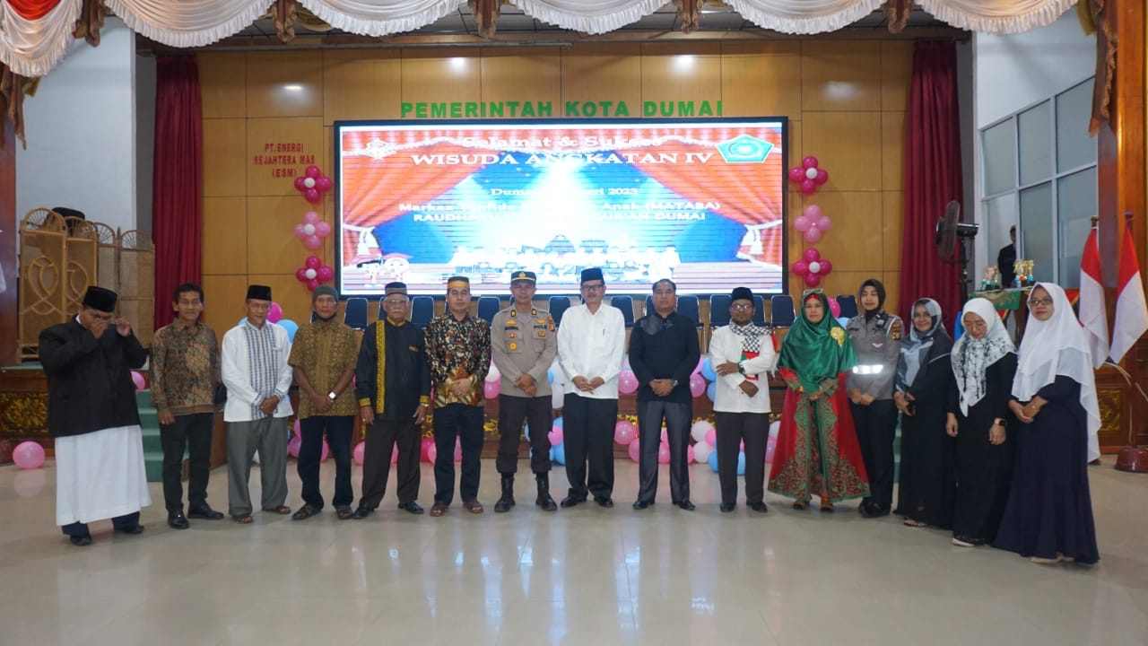 Mataba Gelar Acara Wisuda Angkatan Ke-4, Sekda: Berikan Perhatian Lebih Kepada Anak Dimasa Keemasannya