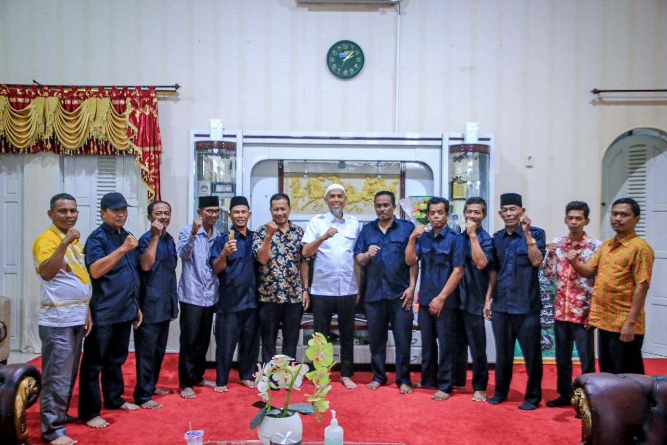 Sambut Audiensi LPMK Dan Forum RT Kelurahan Bangsal Aceh, Wali Kota Komit Lakukan Pemerataan Pembangunan
