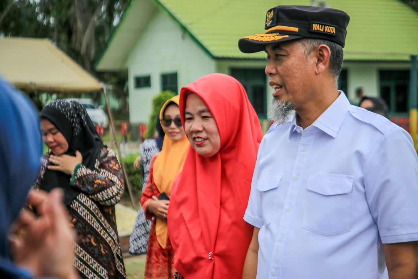 Wali Kota Dumai Bersama Ketua TP PKK Berikan Dorongan Moril Kepada Istri Prajurit Yang Ditinggal Bertugas