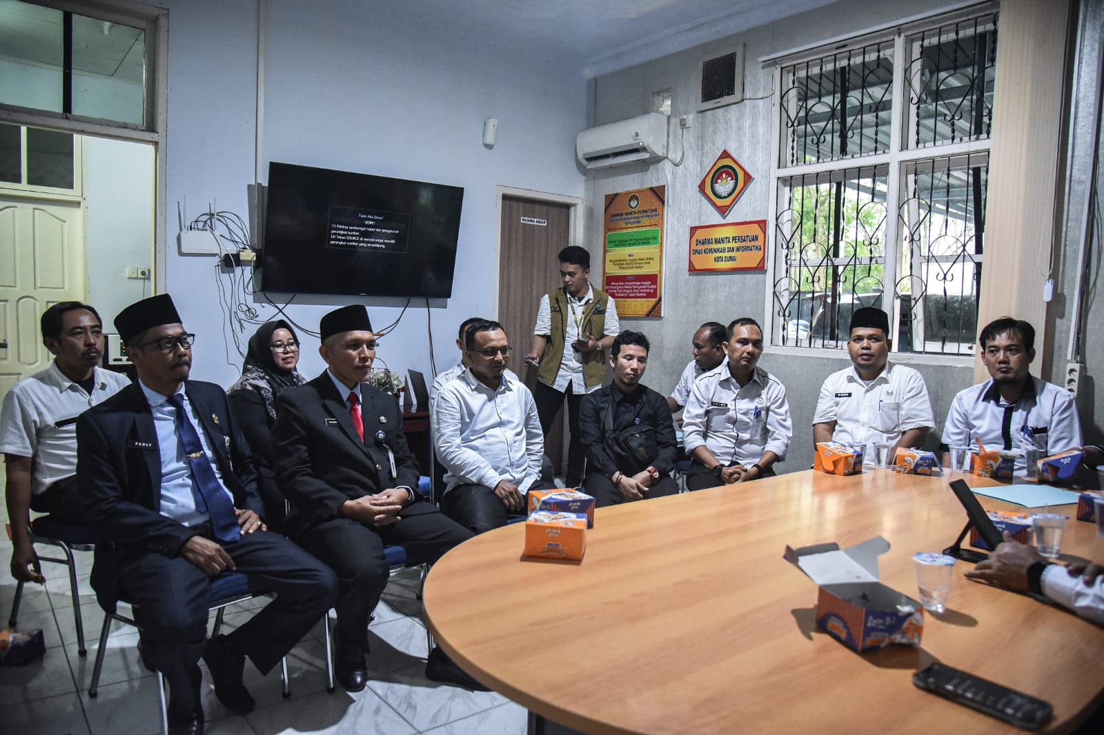 Lantik Dua Pejabat Struktural, Kadiskominfotiksan: Laksanakan Tugas Sebaik-Baiknya 