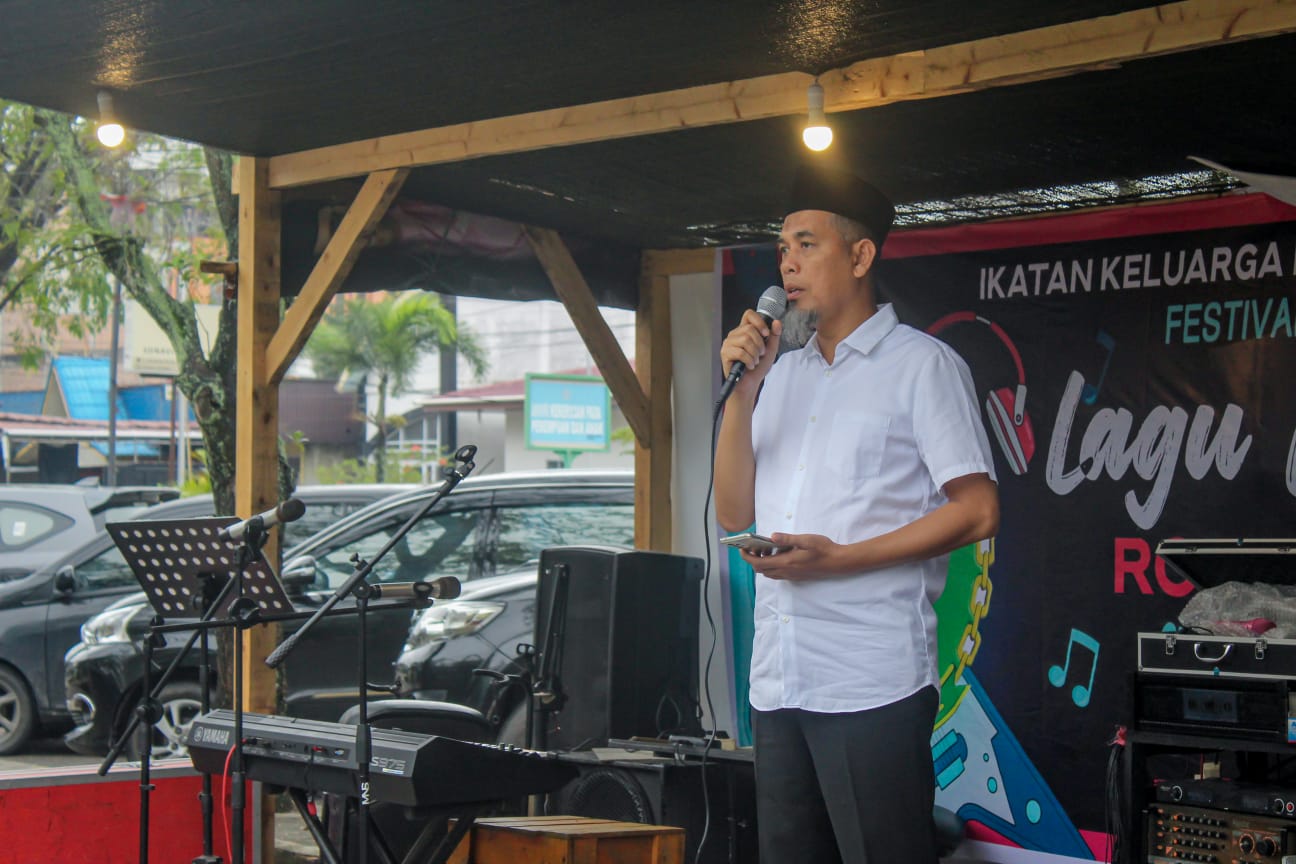 Buka Festival Senandung Lagu Melayu IKROHIL Dumai, Wali Kota: Lestarikan budaya untuk anak cucu di masa depan