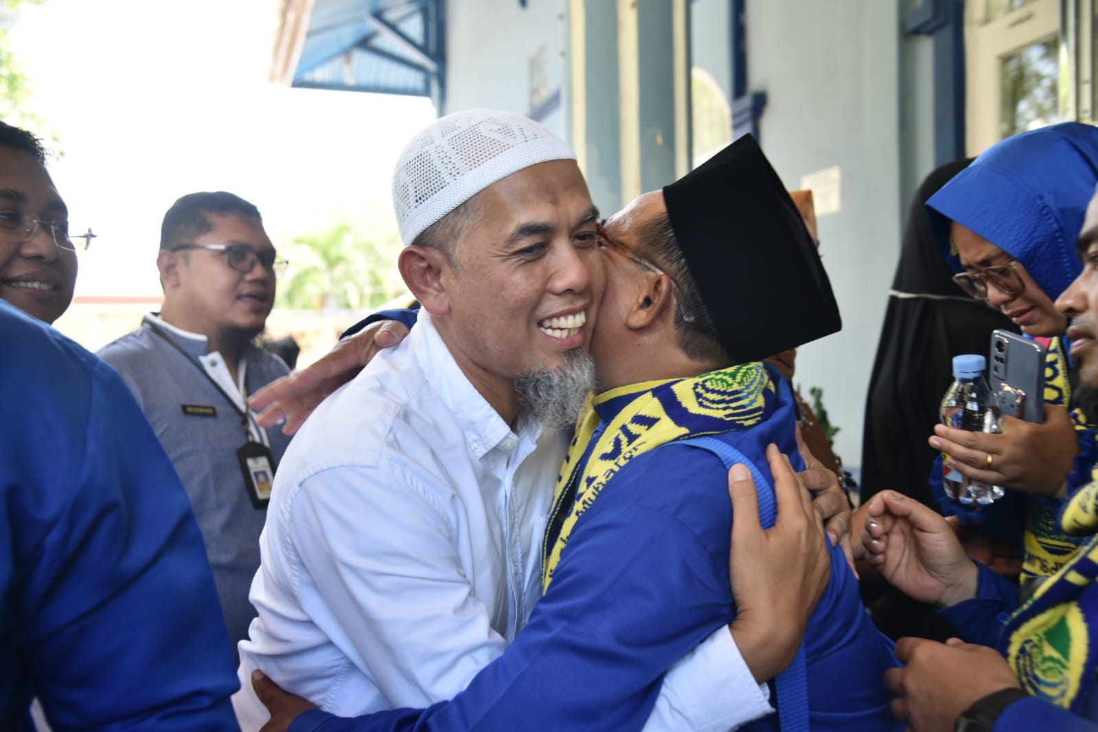 Lepas Keberangkatan Jemaah Umrah Pemko Dumai, Wali Kota: Jadikan Ini Motivasi Agar Lebih Berkhidmat Untuk Dumai