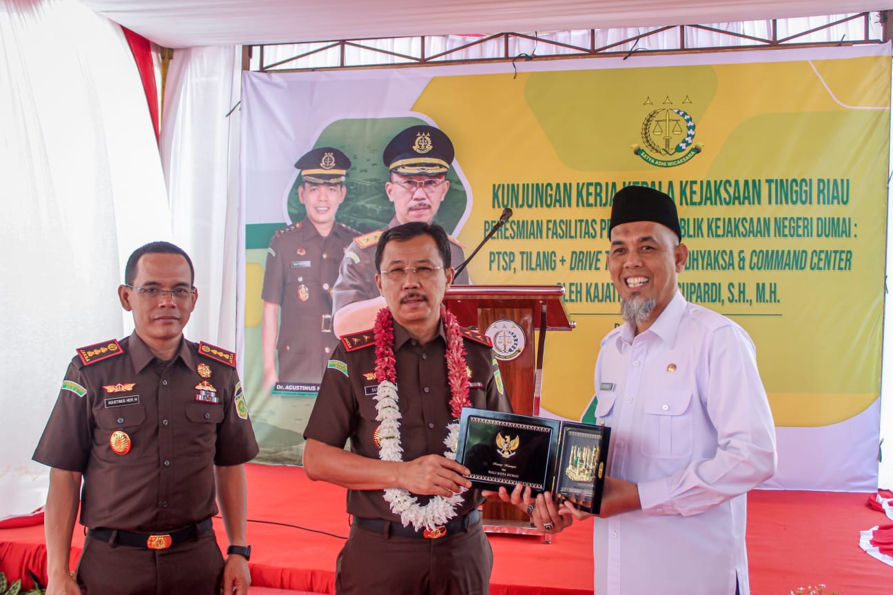 Bertindak Sebagai Narasumber, Kajati Riau Perkuat Sosialisasi Penerangan Hukum Perpajakan Daerah dan Pencegahan Korupsi