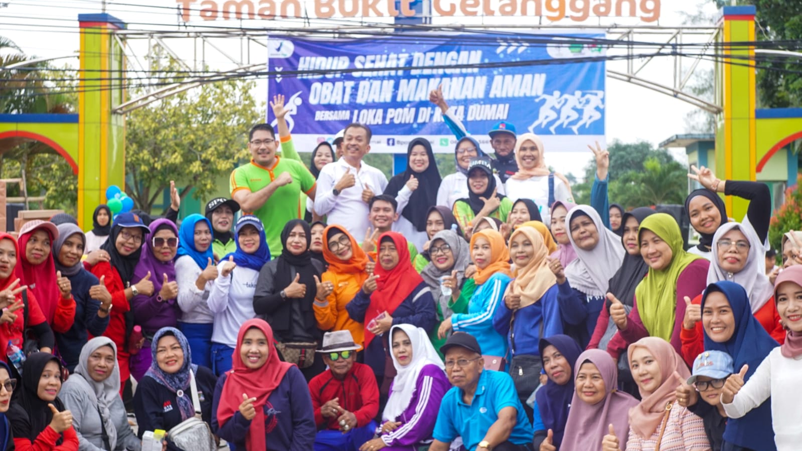 Loka POM Kota Dumai Laksanakan Kegiatan Gerakan Nasional Peduli Lingkungan Sekaligus Sosialisasi Obat Obatan Dan Makanan Kepada Masyarakat.