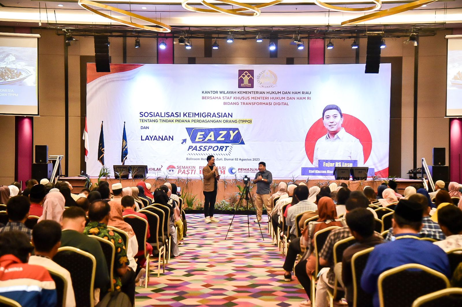 Stafsus Menkumham RI Fajar BS Lase Buka Program Eazy Passport Yang Diikuti Ratusan Masyarakat Kota Dumai