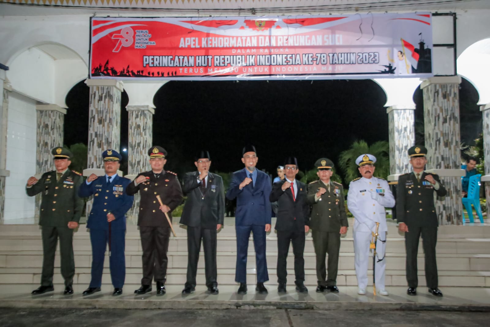 Apel Kehormatan dan Renungan Suci Berlangsung Khidmat, Wali Kota Dumai: Bentuk Penghormatan Atas Jasa Para Pahlawan