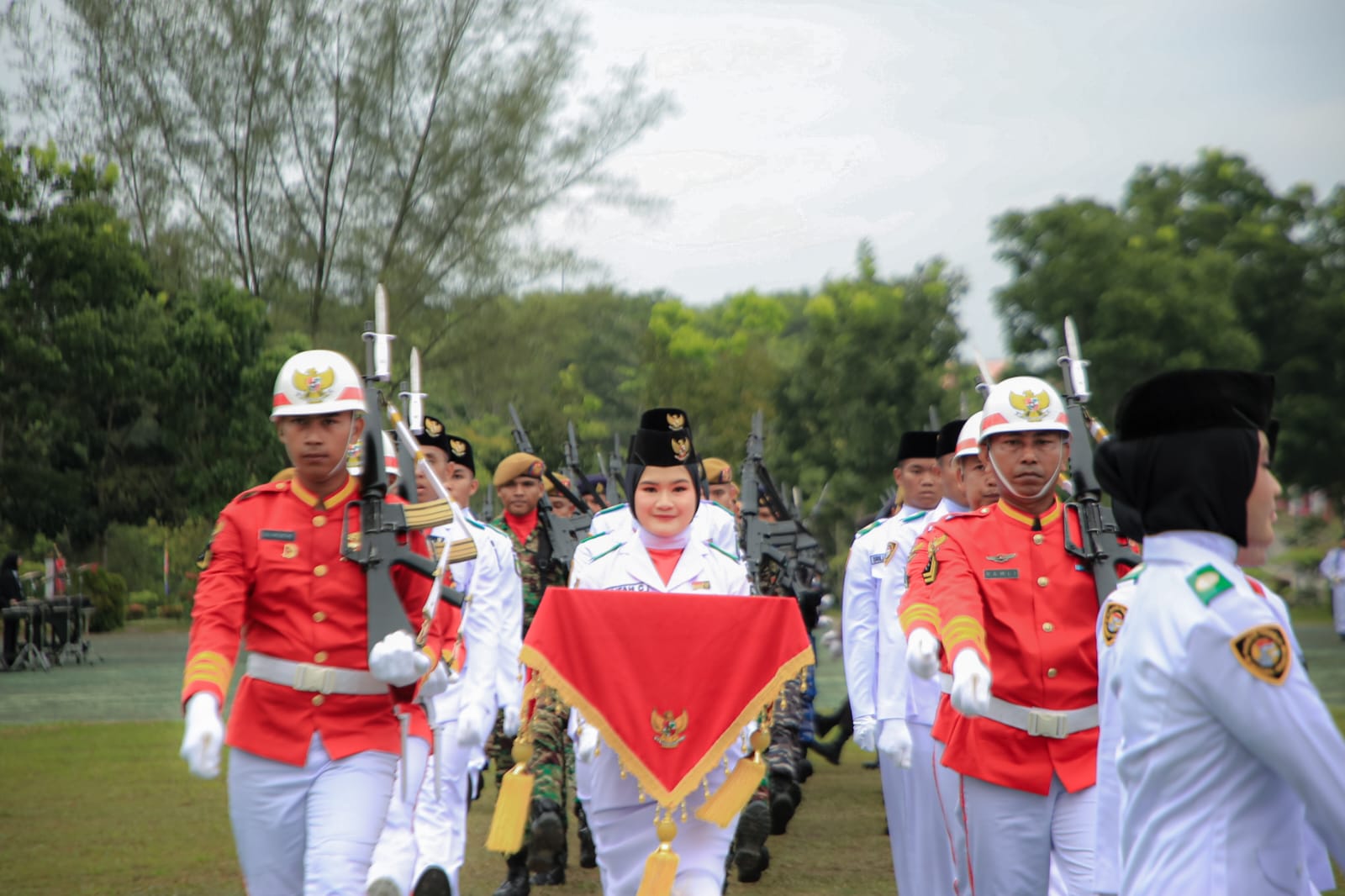 Naifah Cahyana, Pembawa Baki Bendera Merah Putih saat Upacara HUT RI ke-78 di Kota Dumai