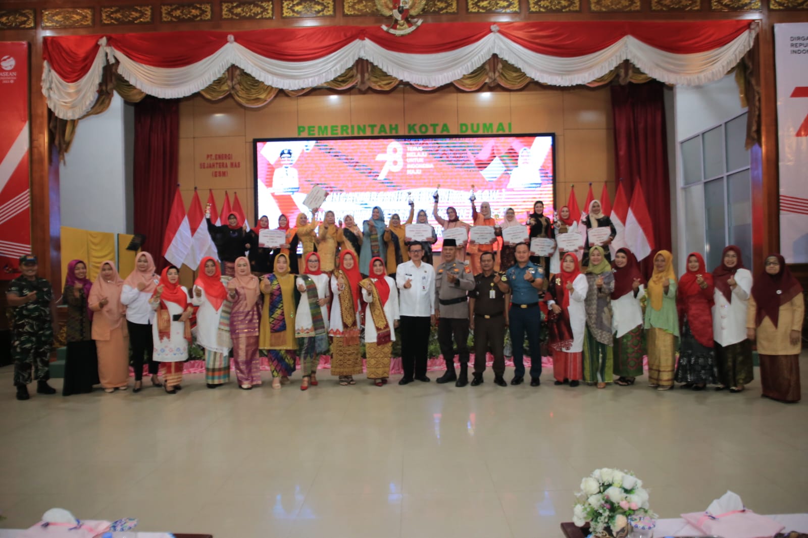Gabungan Organisasi Wanita Kota Dumai Memperingati HUT RI ke-78 Dengan Semarak Perlombaan Yang Begitu Menarik