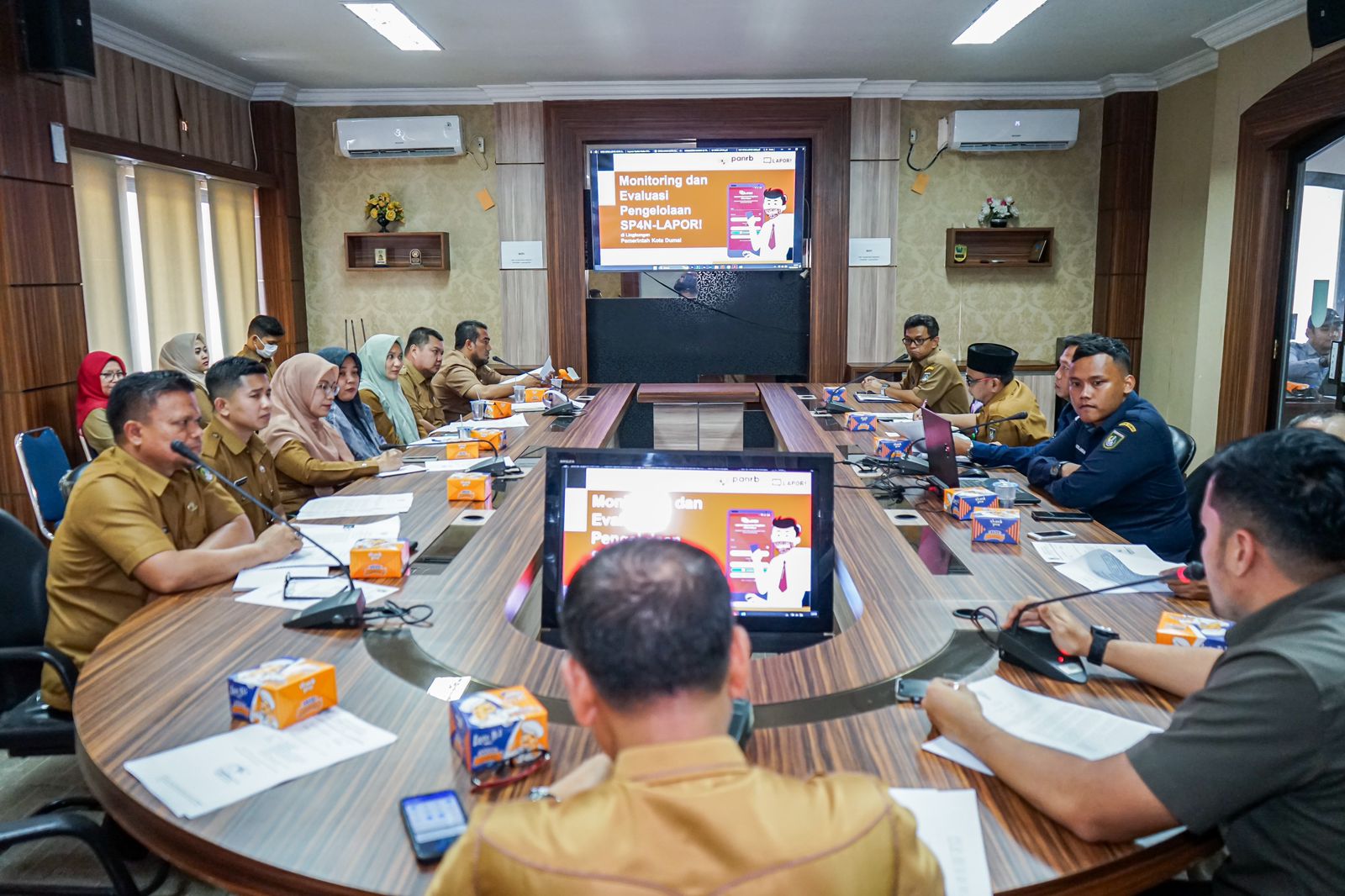 Optimalisasi Kanal SP4N-LAPOR! Diskominfotiksan Gelar Rapat Penyusunan Perwako dan Penetapan Admin Pengelola di Setdako Dumai