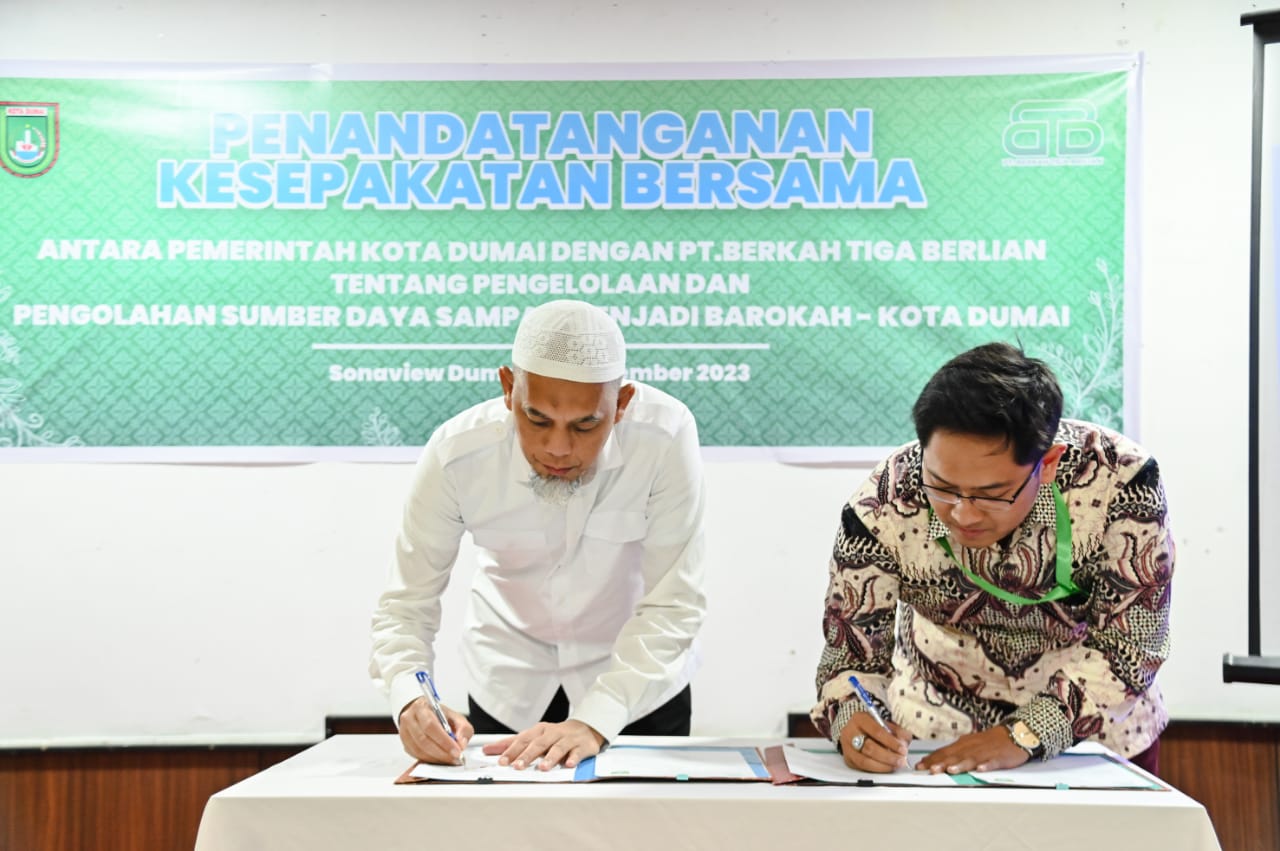 Optimalisasi Khidmat Kebersihan, Pemko Dumai Bersama PT. Berkah Tiga Brilian Teken MoU Terkait Pengelolaan dan Pengolahan Sumber Daya Sampah