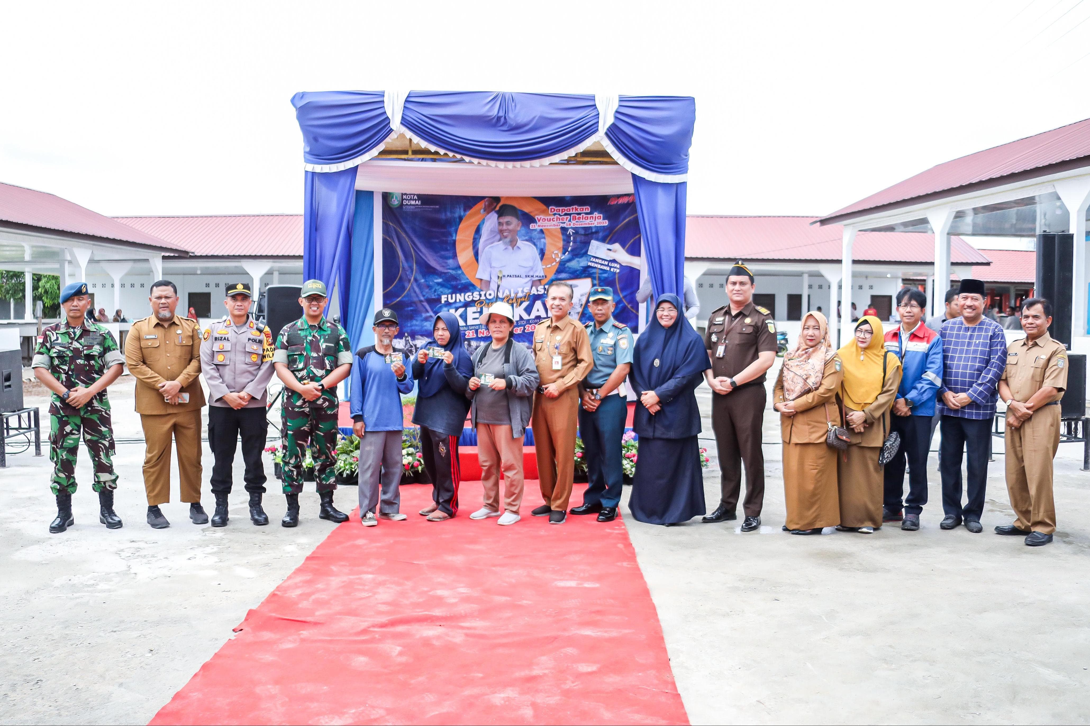 Resmi Difungsikan Kembali, Wali Kota Dumai Ajak Warga Berbelanja di Pasar Rakyat Kelakap Tujuh