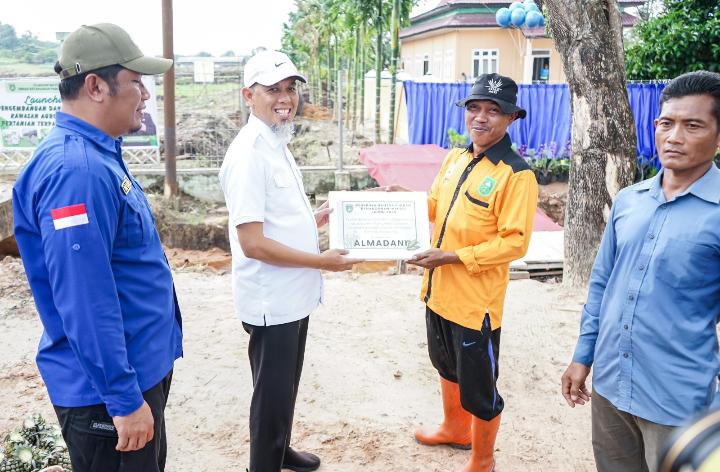 Resmikan Agroeduwisata Di Kelurahan Pelintung, Wali Kota Dumai Instruksikan Agar Bisa Difungsikan Sebagai Wisata Edukasi Pertanian Yang Mumpuni