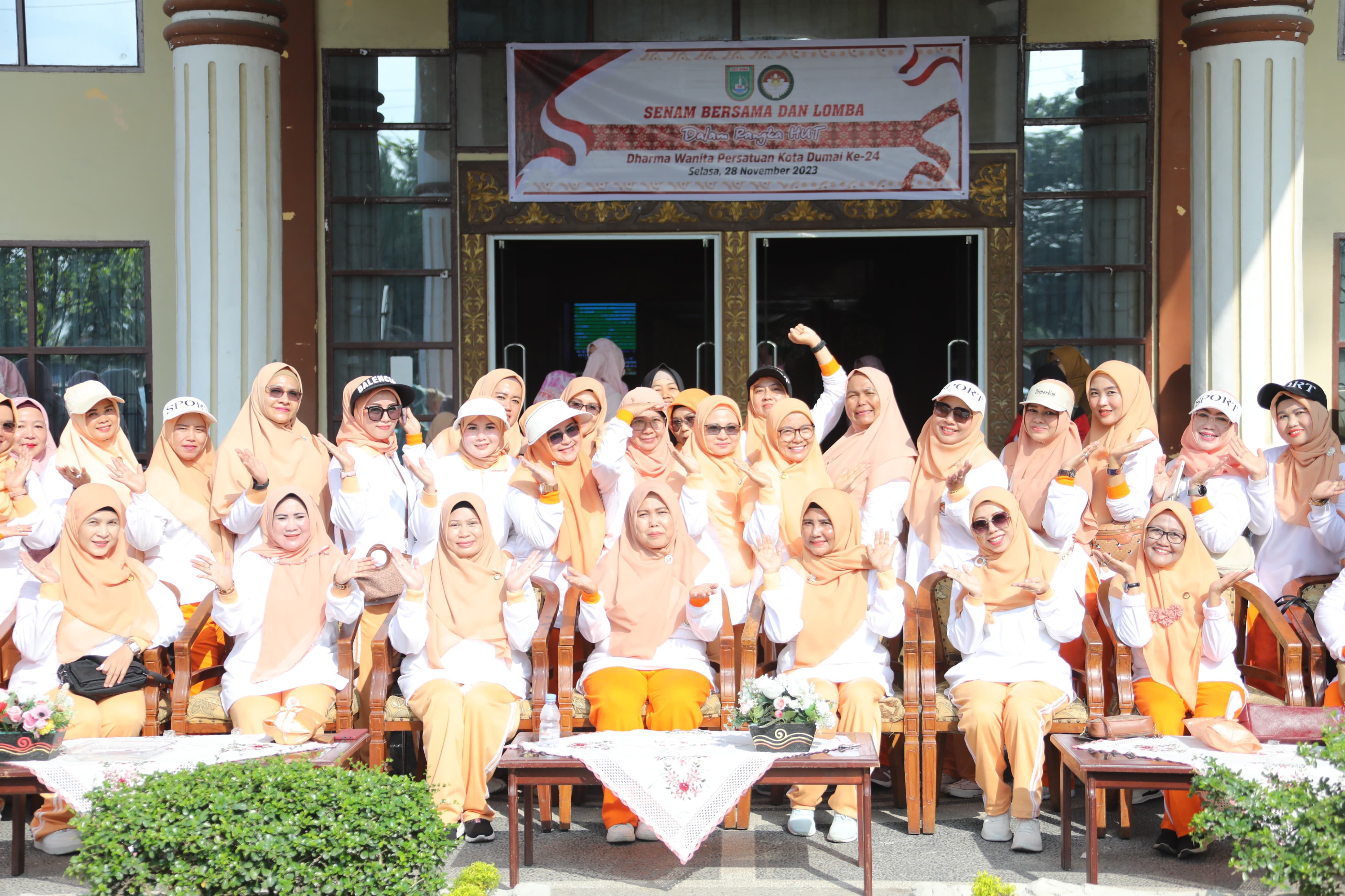 Senam Bersama Dan Lomba Dalam Rangka hut DWP Kota Dumai Yang Ke-24 Tahun 2023.