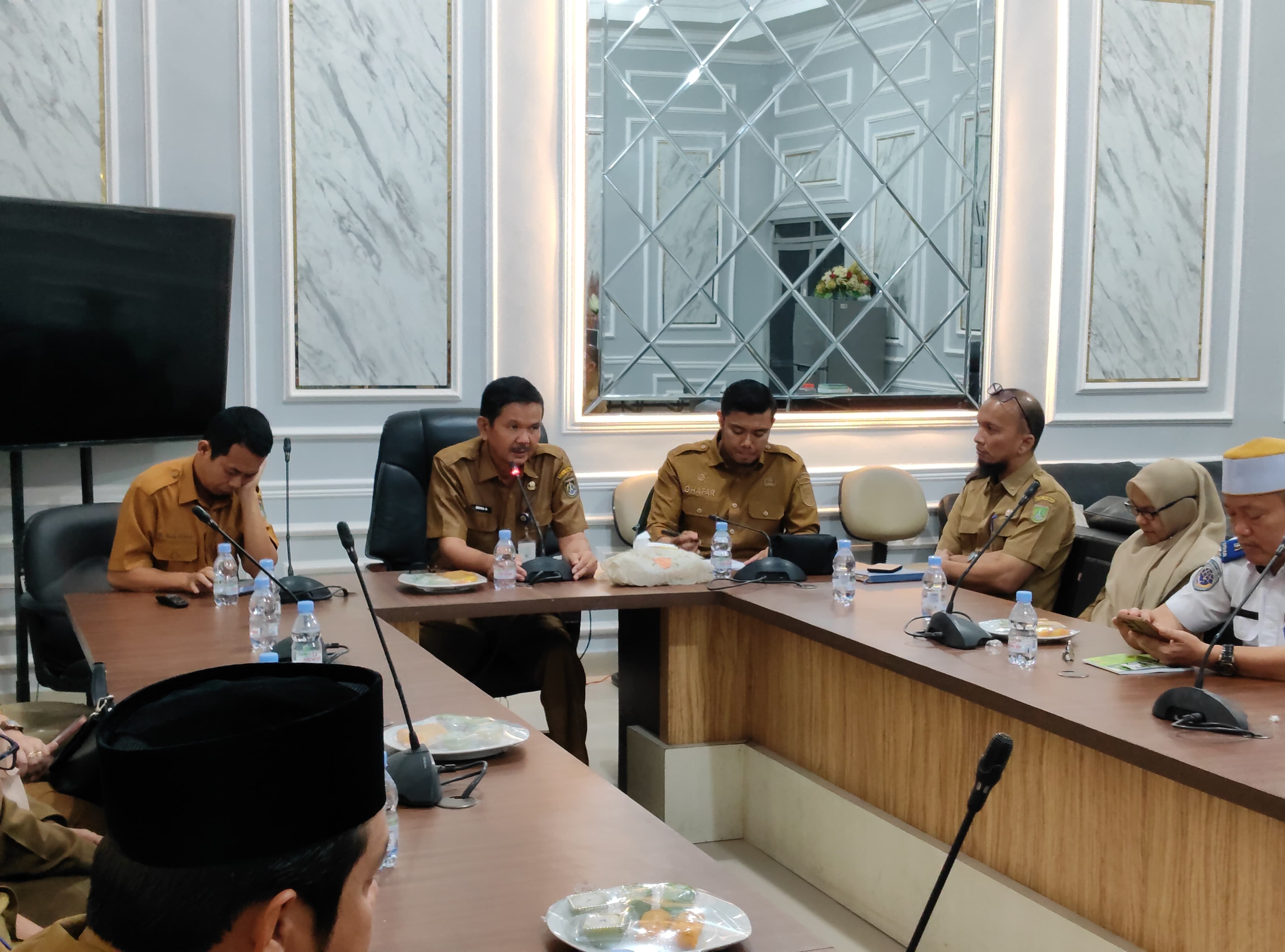 Diharapkan Segera Rampung, Sekdako Dumai Pimpin Rapat Finalisasi Ranperda Pajak Daerah dan Retribusi Daerah