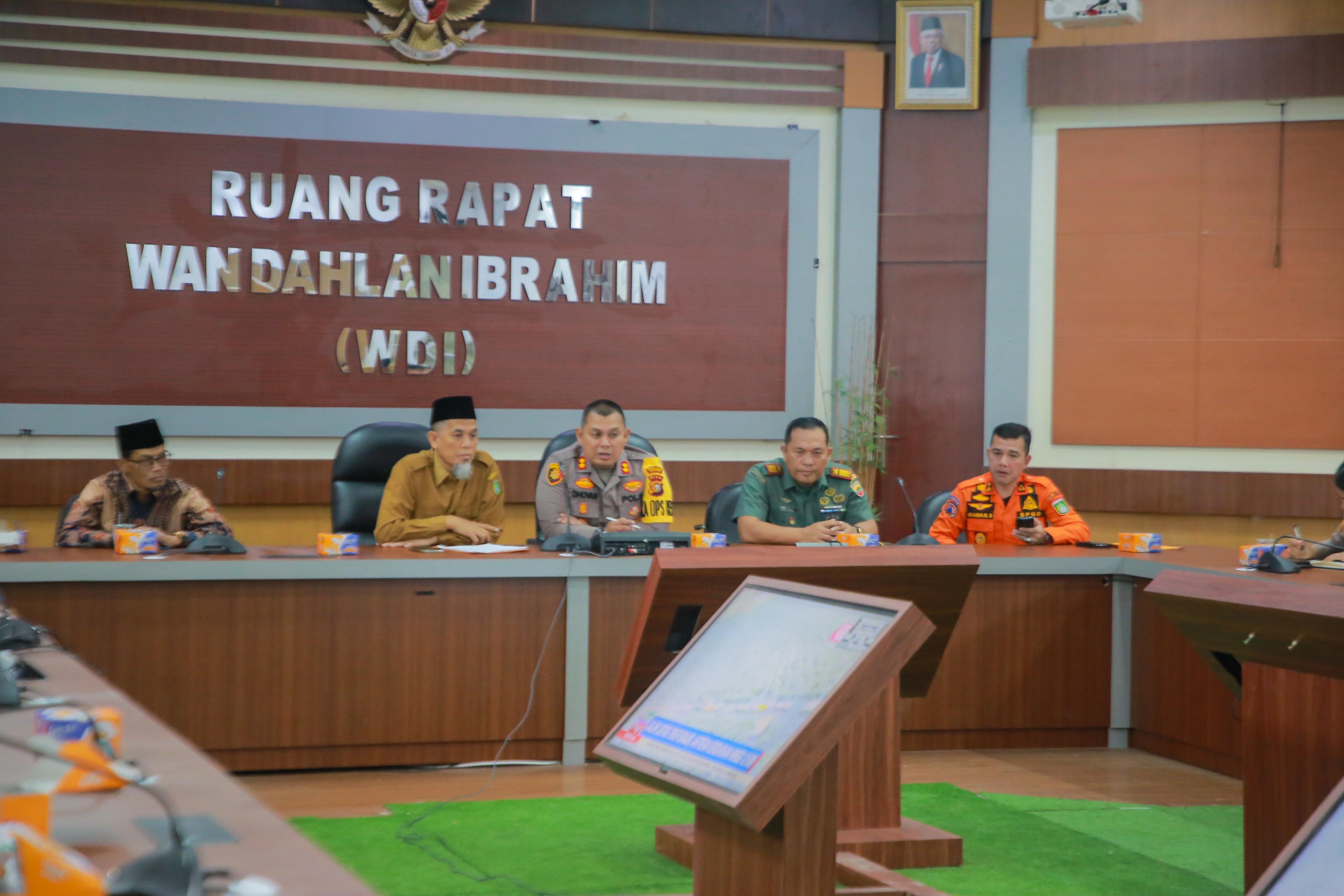 Rapat Virtual Koordinasi Penanganan Banjir: Wali Kota Dumai dan Kepala Daerah di Provinsi Riau Fokus Strategi Sinergisitas