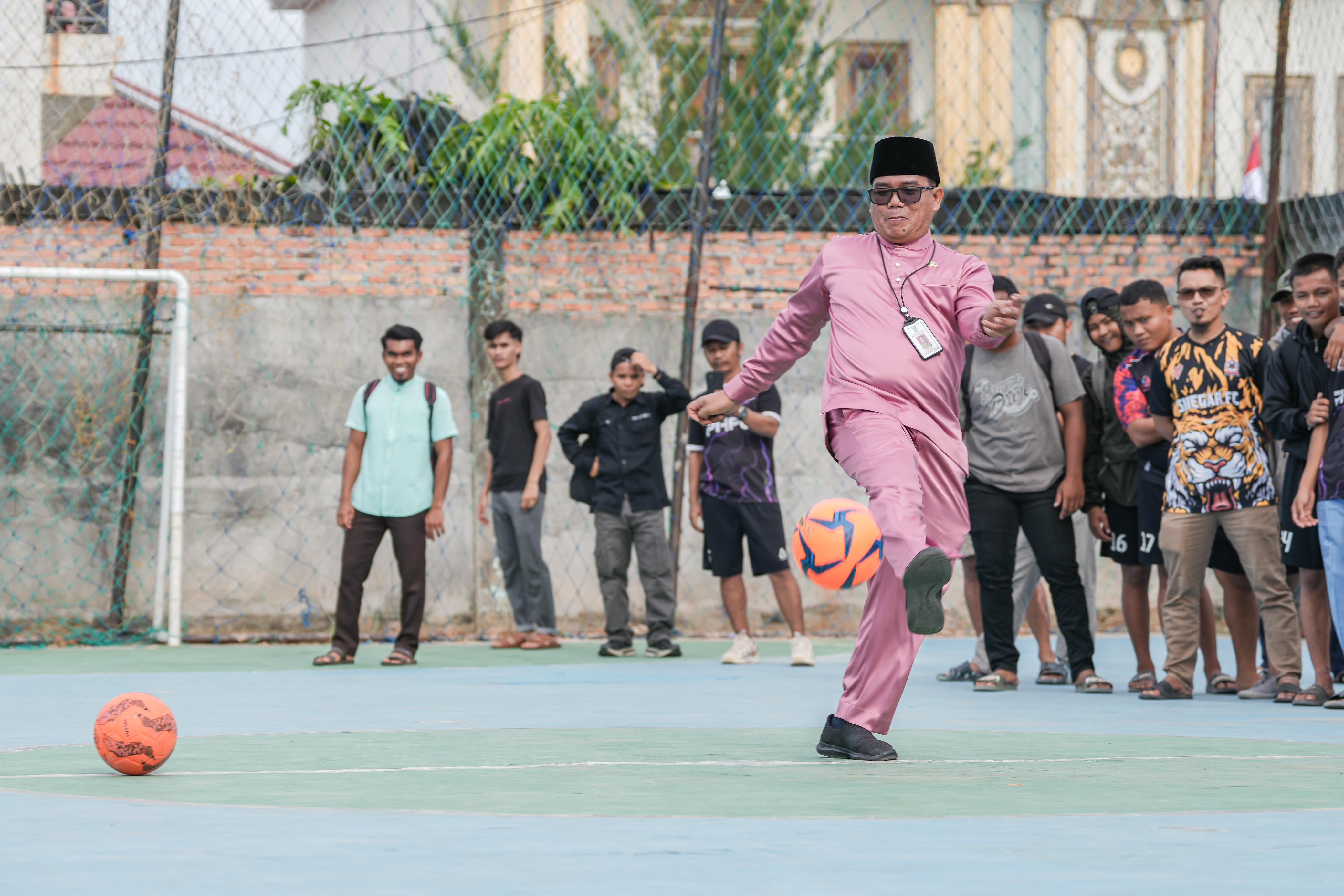 Staf Ahli Buka Turnamen Futsal Pemuda Batak: Dorong Atlet Muda Harumkan Kota Dumai di Kancah Provinsi
