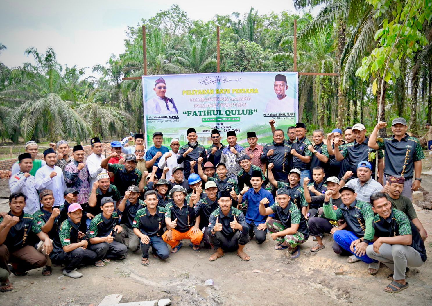 Peletakan Batu Pertama Pembangunan Ponpes Fatihul Qulub, Wako : lahirkan SDM Kota Dumai yang berilmu dan berakhlak mulia