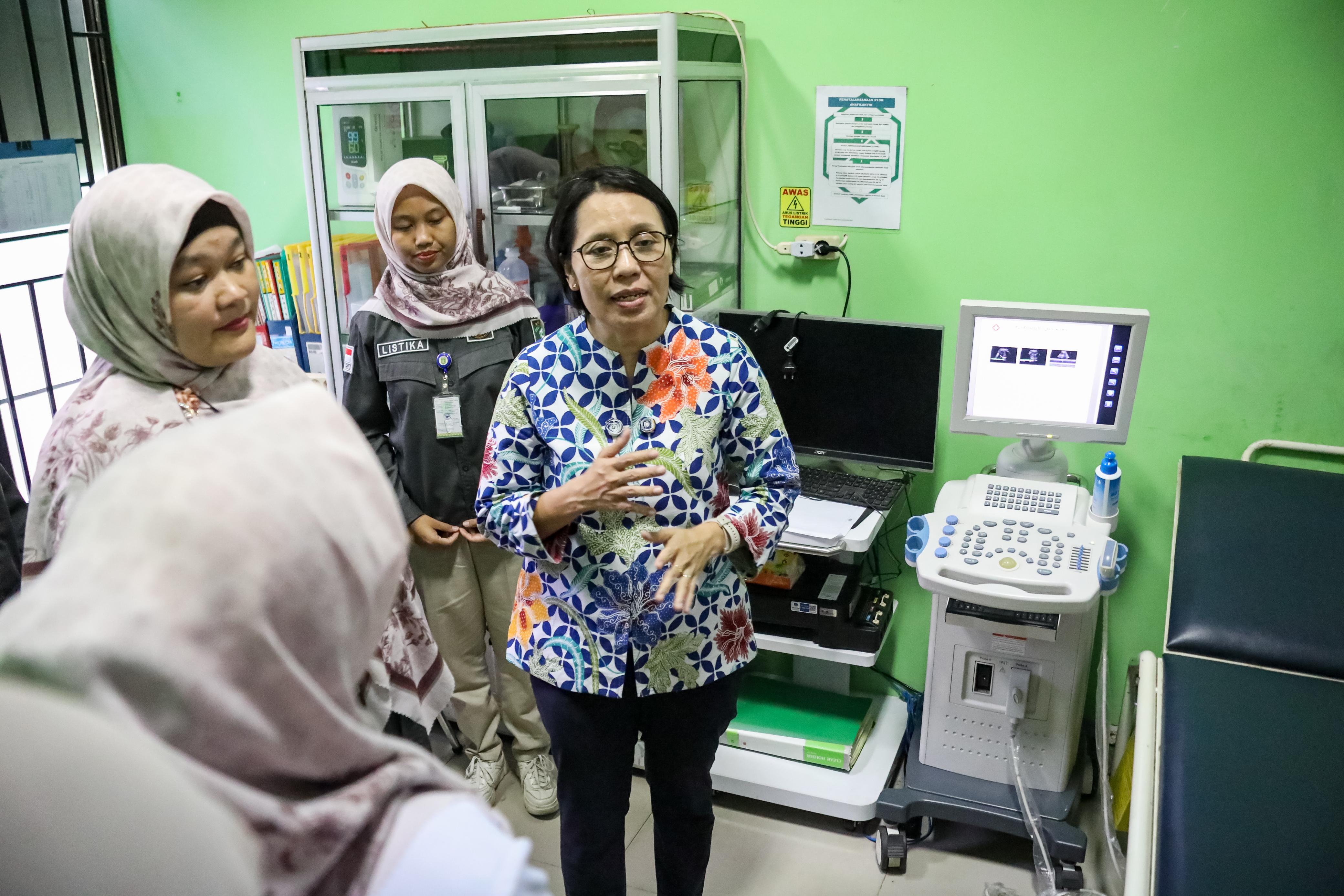 Tinjau Posyandu Jamaika Dan Pustu Kelurahan Laksamana, Dirjen Kesmas Kemenkes RI Berikan Beberapa Pesan Kepada Petugas Dan Para Kader
