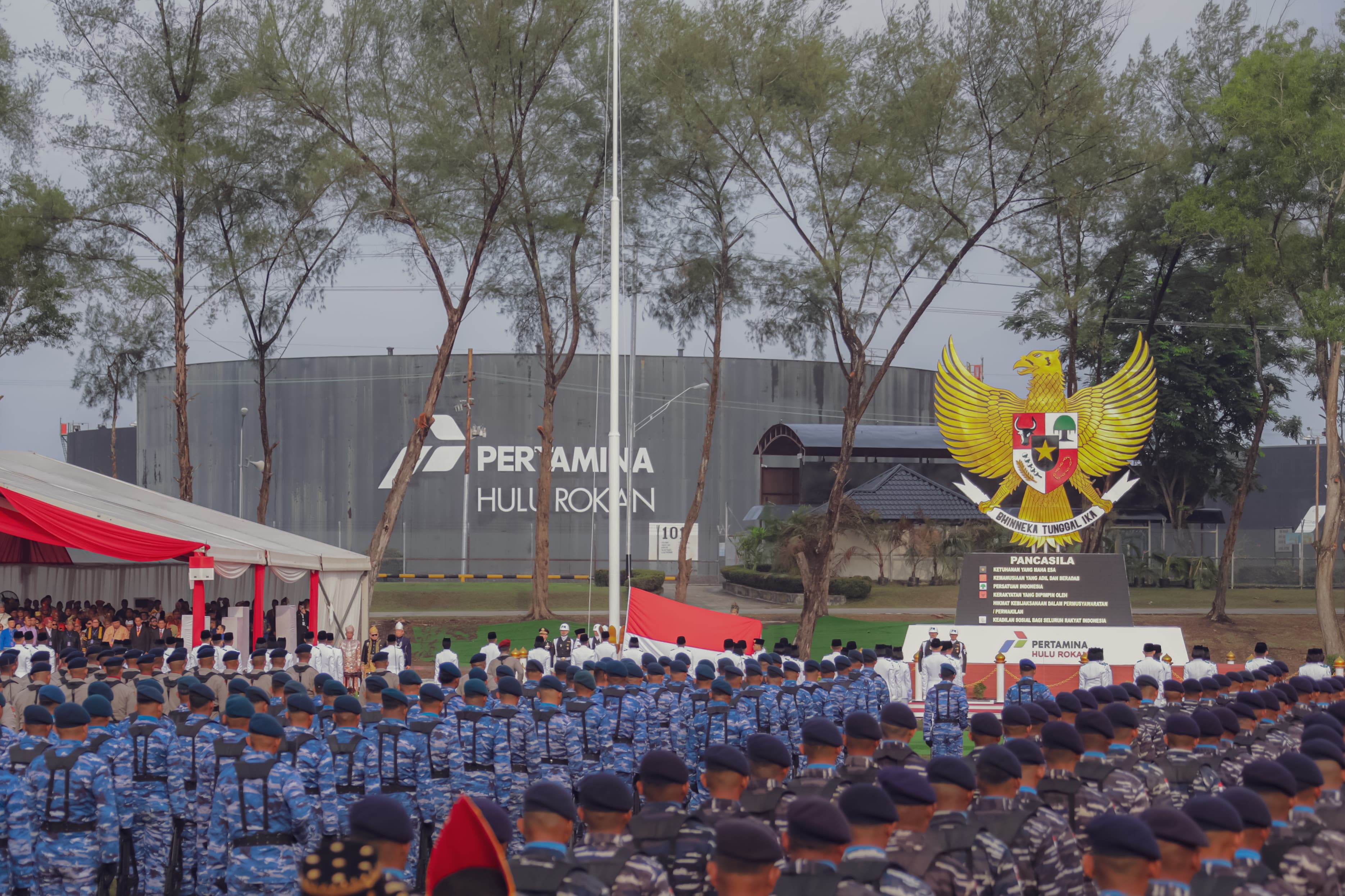 Jokowi Hadir Didampingi Sejumlah Menteri, Upacara Harlah Pancasila di Kota Dumai Berlangsung Khidmat