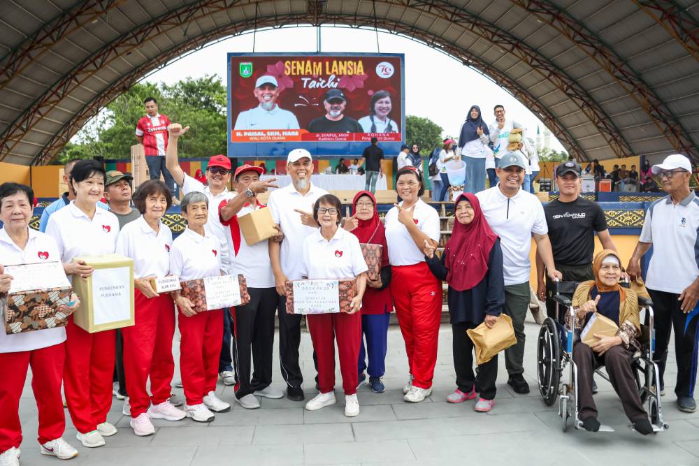 Ratusan Lansia Bersemangat Ikuti Senam Taichi, Antusias Para Peserta Diapresiasi Oleh Wali Kota Dumai 