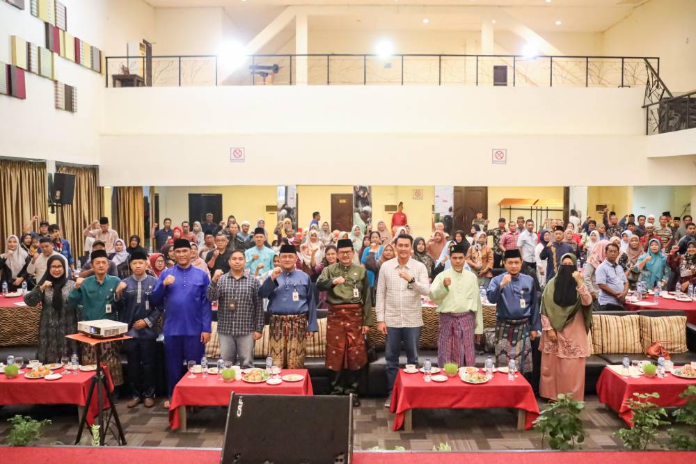 Sosialisasi Manfaat Jaminan Kecelakaan Kerja (JKK) dan Jaminan Kematian (JKM) Bagi Pekerja Rentan Kota Dumai Tahun 2024 Resmi Dibuka, Sekdako Dumai : Komitmen Cegah Risiko Sosial Di Kota Dumai