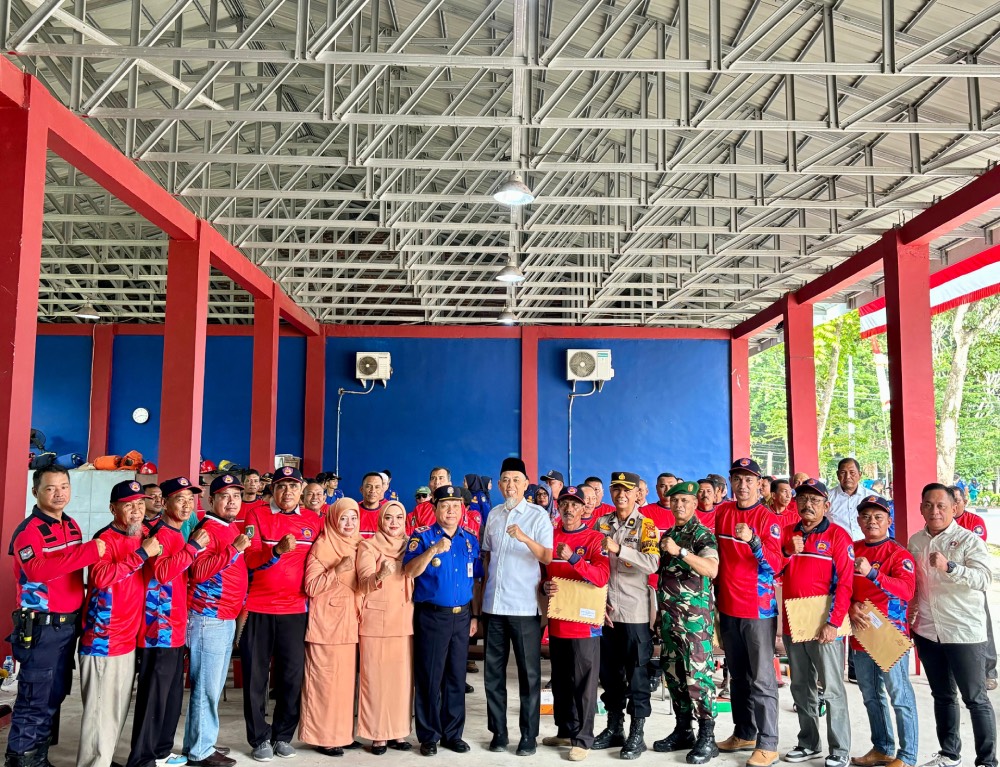 Dinas Pemadam Kebakaran dan Penyelamatan Kota Dumai Gelar  Pengukuhan dan Pencanangan Relawan Pemadam Kebakaran (Redkar), Wako: Tingkatkan Keahlian Redkar Kota Dumai 