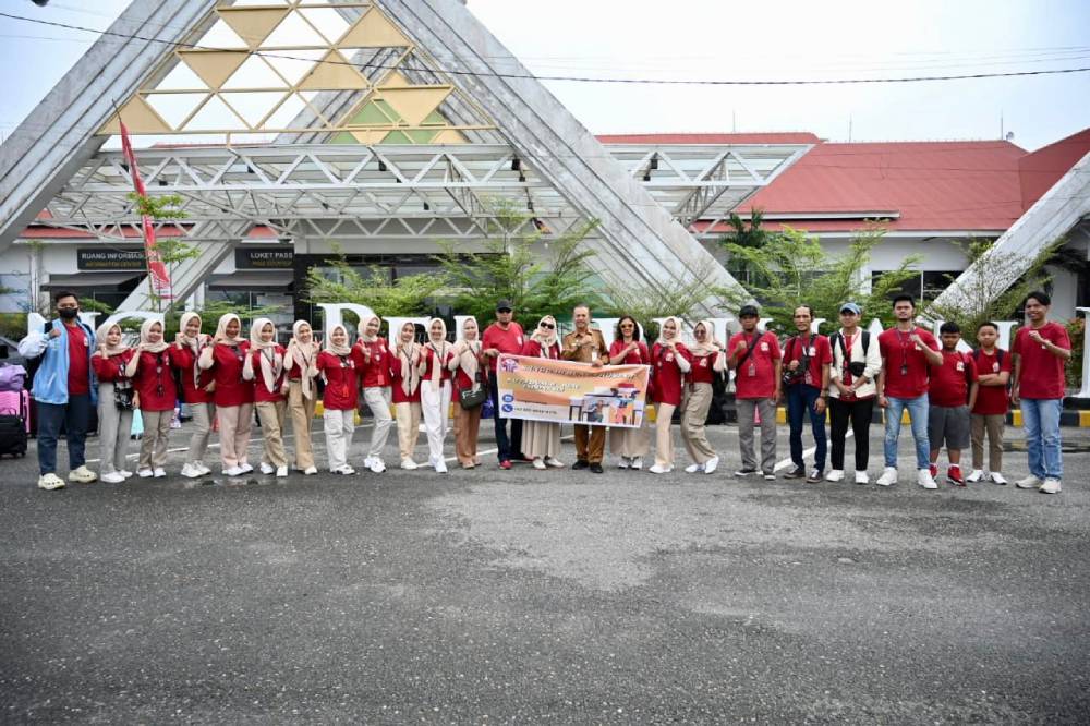 28 Orang Dari Sanggar Bunga Rosina Kota Dumai Wakili Provinsi Riau Dalam Acara Festival Gendang Dan Tari Di Malaysia 