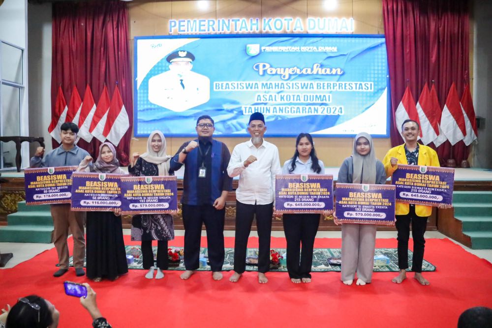 963 Mahasiswa Berprestasi Asal Kota Dumai Dapat Beasiswa Total Rp 2,7 Miliar, Ini 3 Pesan Wali Kota Dumai