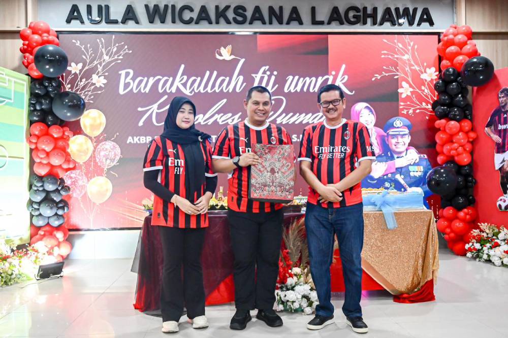 Momen Kebersamaan, Sekda Kota Dumai Hadiri Syukuran Hari Ulang Tahun Kapolres