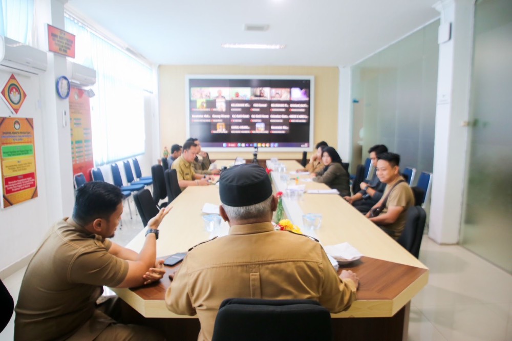 Diskominfotiksan Dumai Dorong KIM untuk Eksis dan Berdaya Saing Melalui Platform Digital berbasis Web