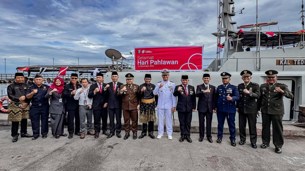 Peringati Hari Pahlawan, Pjs Wali Kota Dumai Ajak Generasi Muda Teladani Semangat Kepahlawanan