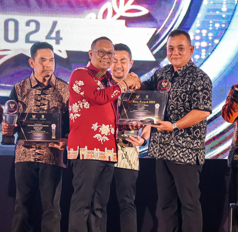 Sabet Penghargaan PPID Utama Kabupaten/Kota se Provinsi Riau Pada Komisi Informasi Award 2024, Ini Target Pemko Dumai Kedepan