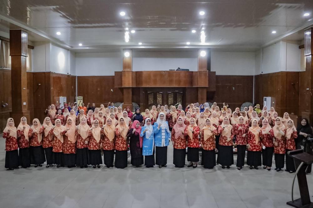 Menuju Indonesia Emas 2045, DWP Kota Dumai Perkuat Pondasi Transformasi Organisasi dengan Sosialisasi dan Penyerahan Sembako