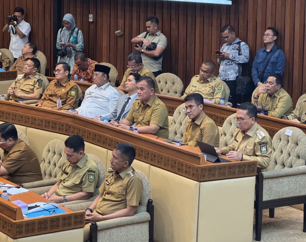 Rapat Dengar Pendapat Bersama Komisi II DPR RI dan Mendagri, Pjs Wako Komit Wujudkan Pilkada yang Partisipatif dan Kondusif di Kota Dumai