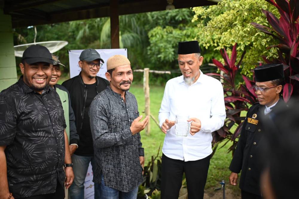 Untuk Pertama Kalinya Rumah Di Kecamatan Medang Kampai Mulai Teraliri Air PDAM, Dimulai Dari Kelurahan Teluk Makmur Dan Ditargetkan Merata Untuk Seluruh Rumah Warga 