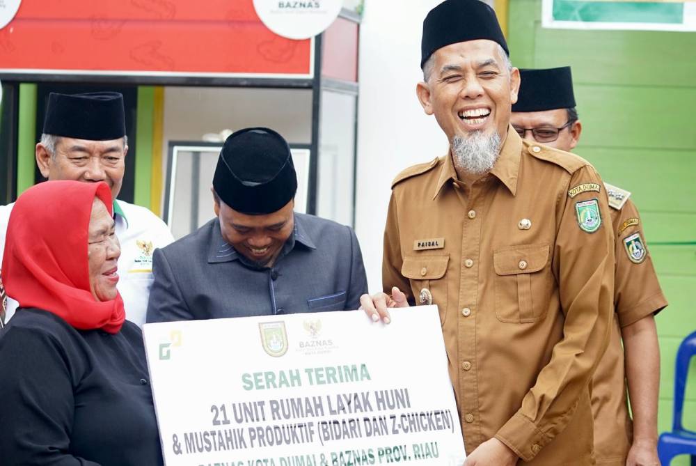 21 Bantuan Rumah Layak Huni Secara Simbolis Diserahkan Oleh BAZNAS Kota Dumai, Wako Paisal: Kami Harapkan Bermanfaat Untuk Penerima